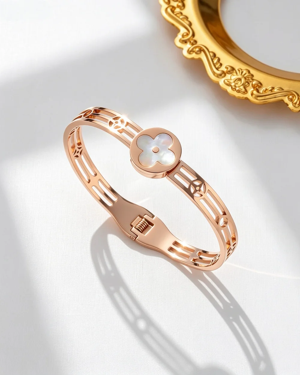 Empress Bloom White Leaf Clover Bracelet in Rose Gold